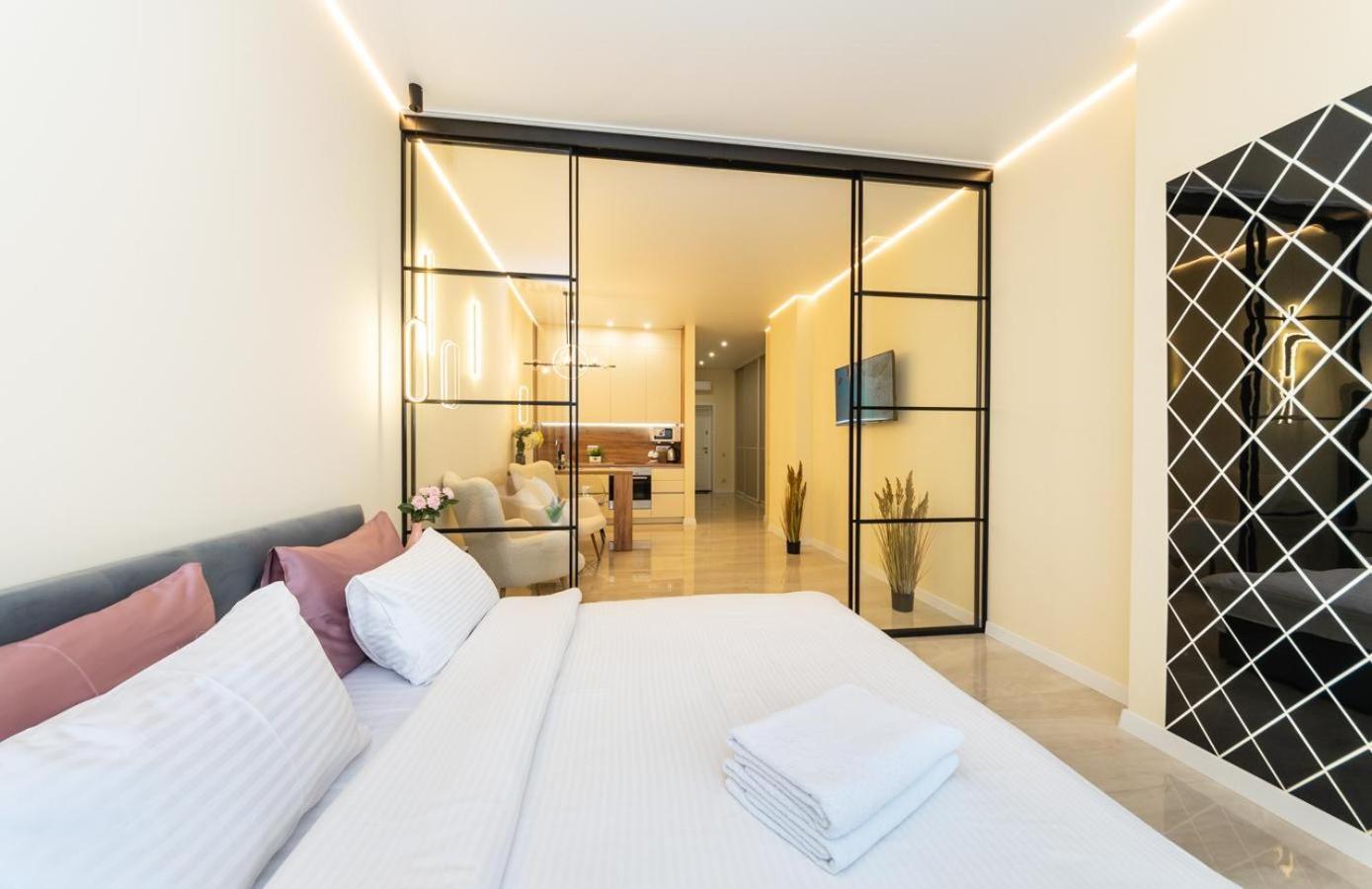Comfort Near Minskaya Metro Station And Dreamtown * Киев