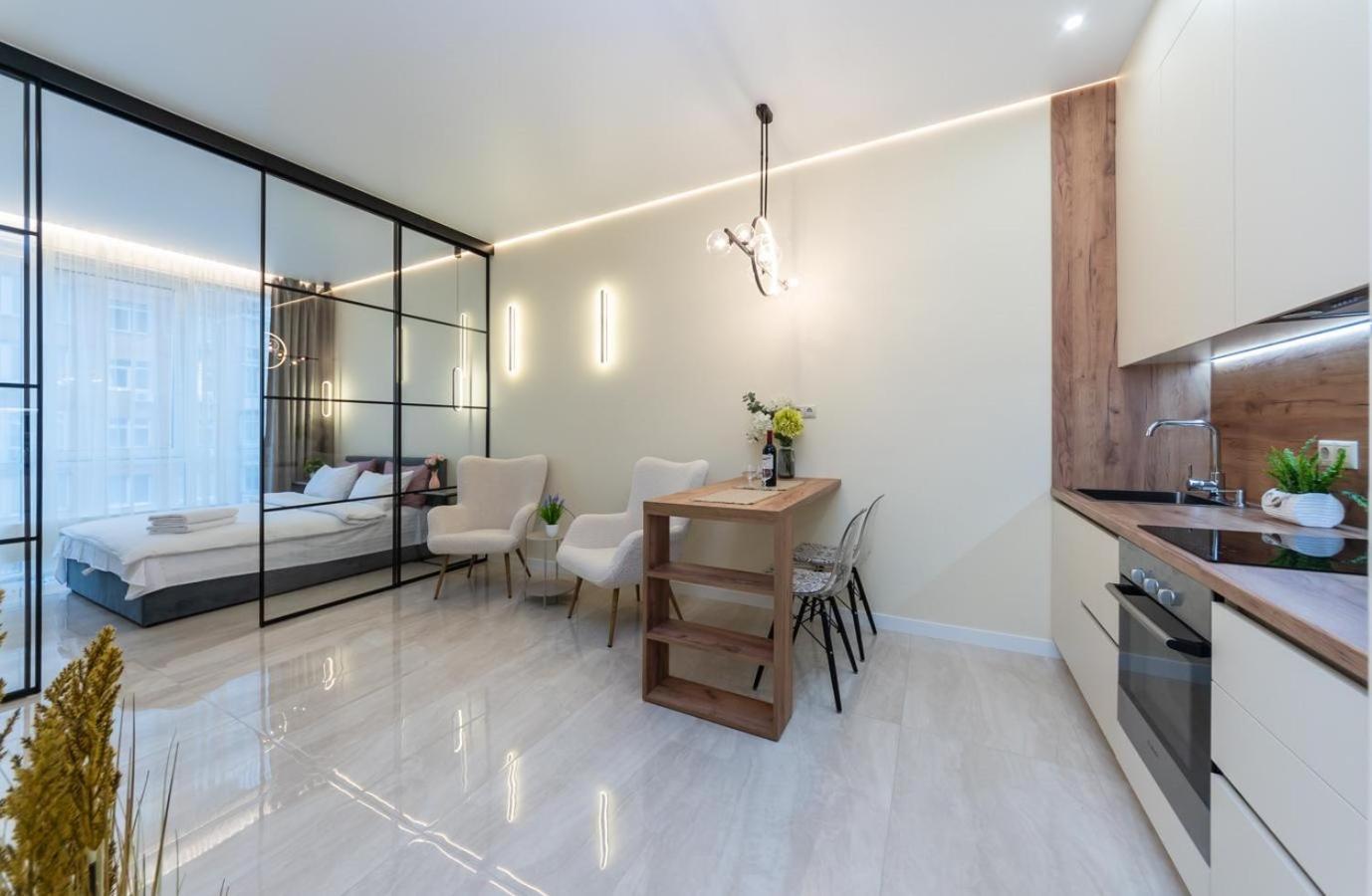 Comfort Near Minskaya Metro Station And Dreamtown Kyiv