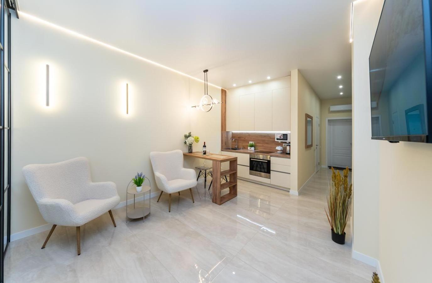 Comfort Near Minskaya Metro Station And Dreamtown